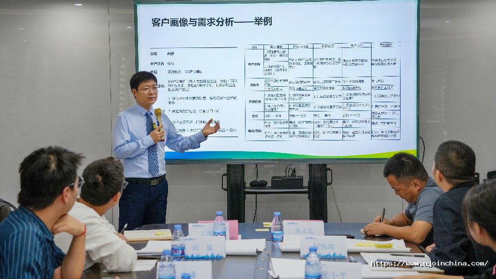 1763368353475090DU85.jpg DSC08857.jpg