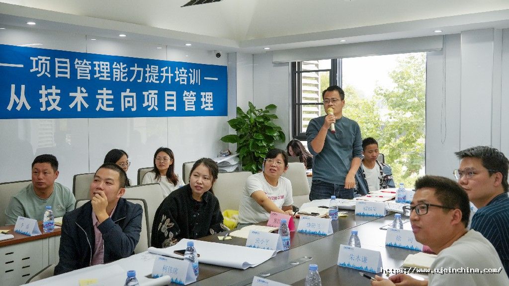 1763368370506725z2bS.jpg DSC08804.jpg