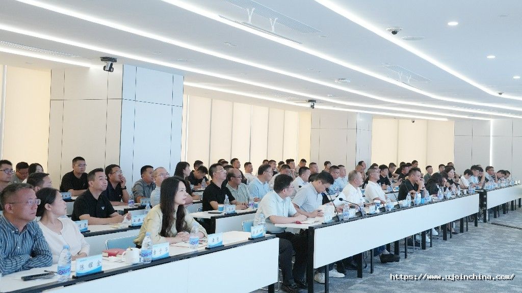 1763368832341992rq4l.jpg 全景04.jpg